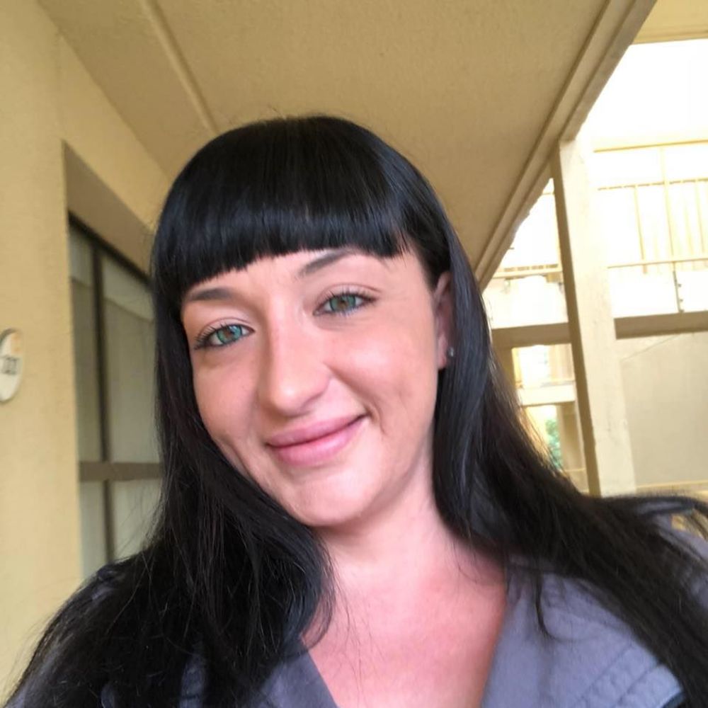 Meet your Posher, Whitney